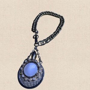Vintage Silver Pendant Bracelet for Special Powder
